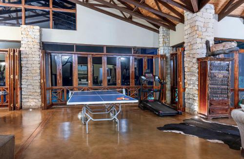 Marken Cabine | Goodwood Lodge