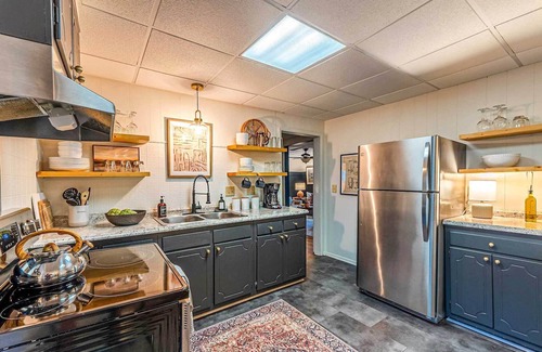 Summerlee Maison | Gorge Getaway near ACE | Fire Pit & BBQ