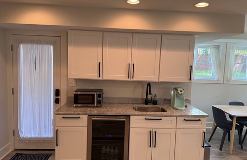 Capitol Hill Maison | Gorgeous 1BR apt/Capitol Hill/Eastern Market Entire rental unit in Washington