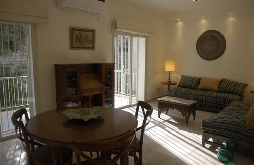 Nachlaot Appartement | Superbe 2 Chambre casher Apt. dans Nachlaot, adjacent à la ville