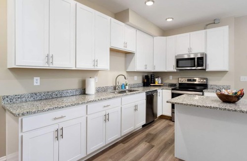 Merion Village Maison | Gorgeous 4 bed in the Heart of German Village