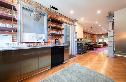 Shaw Maison | Magnifique 4 BR / 3. 5 BA Rowhous U. Steet Area avec tous les nouveaux meubles!