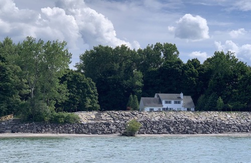 Sodus Point Maison | Magnifique propriété au bord de l'eau - peut accueillir jusqu'à 10 personnes