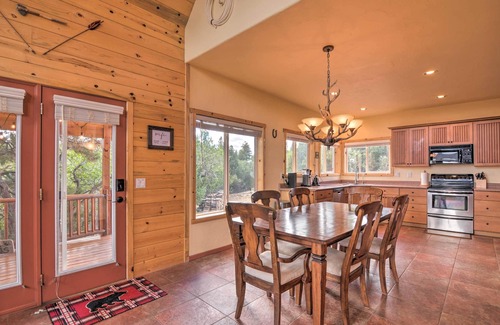 Long Valley Junction Cabine | Gorgeous Alton Cabin w/ Deck + Mountain Views