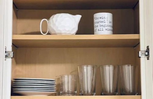 Burlington Villa | Gorgeous and Luxurious The Cottage at Spruce