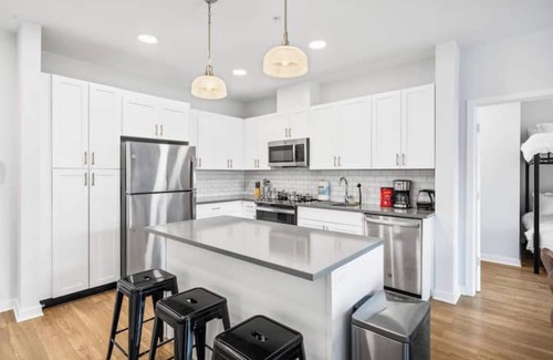 Hackensack River Waterfront Appartement | Gorgeous and Spacious Condo in Prime Jersey City