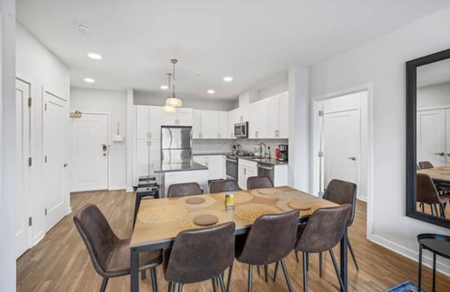 Hackensack River Waterfront Appartement | Gorgeous and Spacious Condo in Prime Jersey City