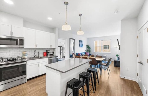 Hackensack River Waterfront Appartement | Gorgeous and Spacious Condo in Prime Jersey City
