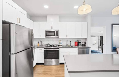 Hackensack River Waterfront Appartement | Gorgeous and Spacious Condo in Prime Jersey City