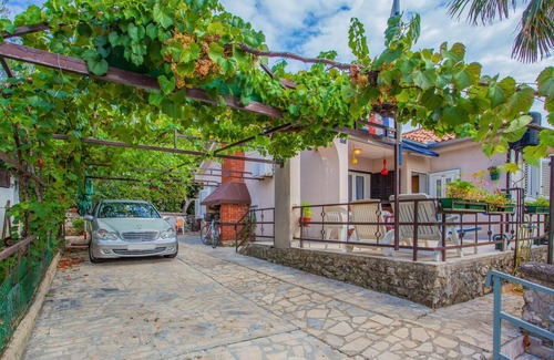 Cres Appartement | Magnifique appartement à Cres avec.