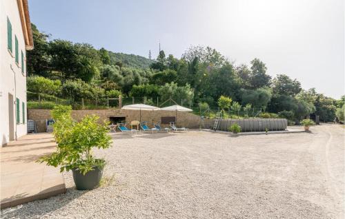 Cinto Euganeo Appartement | Gorgeous Apartment In Valnogaredo Pd