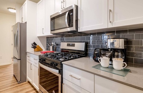 North Waltham Appartement | Gorgeous Apt with Kitchen-ALH-12224