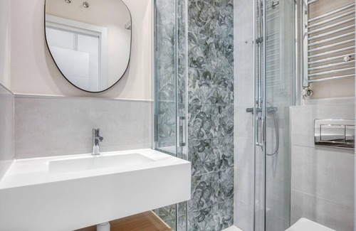 Hispanoamerica Appartement | Gorgeous Bernabéu 1BR w/ Doorman, nr Real Madrid Stadium, by Blueground