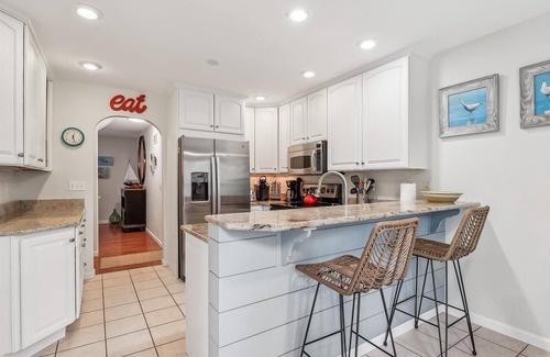 Bethany Beach Maison | Gorgeous Bethany retreat! Dog friendly, 4 BR/3BA, near trails, <2 miles to beach
