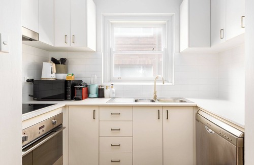 Bondi Appartement | Gorgeous Bondi Beach & Ocean Views, Next To Beach