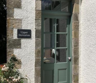 Eddleston Maison | Gorgeous boutique off-grid cottage near Peebles