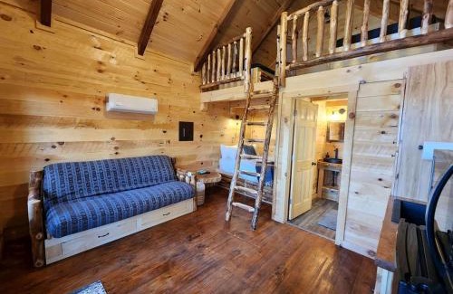 Scio Maison | Gorgeous Cabin Great for Family Getaways in Ohio