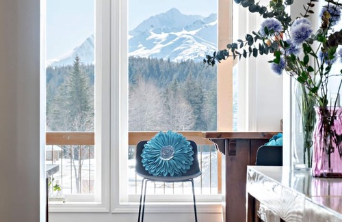 Haines Copropriété | Gorgeous Chilkat Tower #2 2BR Condo, downtown