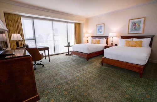 Civic Core Hôtel | Gorgeous City View from Elegant Room | Access to Rooftop Pool