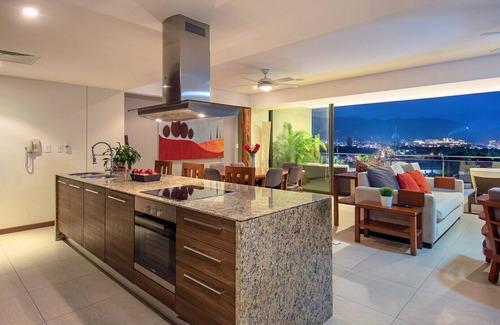 Marina Vallarta Copropriété | Gorgeous condo in exclusive Nima Bay Marina Vallarta