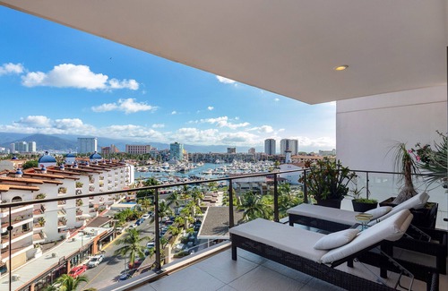 Marina Vallarta Copropriété | Gorgeous condo in exclusive Nima Bay Marina Vallarta