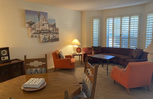 Paradise Valley Village Maison | Gorgeous corner lot home with a private pool and hot tub.