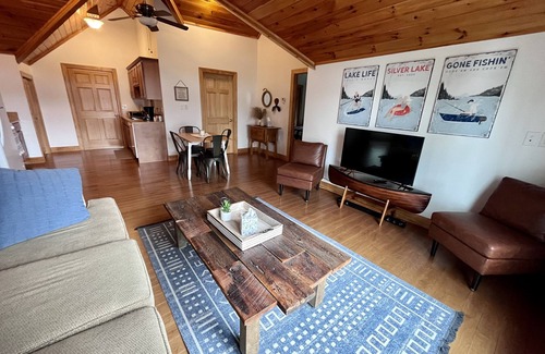 Hunt Cottage | Gorgeous cottage on Silver Lake. Golfing, boating, hiking and more!