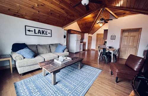 Hunt Cottage | Gorgeous cottage on Silver Lake. Golfing, boating, hiking and more!