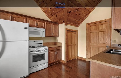Hunt Cottage | Gorgeous cottage on Silver Lake. Golfing, boating, hiking and more!