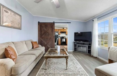 Marion Maison | Gorgeous Country Views in Southwest Virginia—Dog-Friendly
