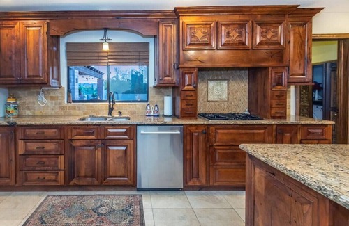 Casas Adobes Maison | Gorgeous Custom Desert Property w/2 Homes & Pool