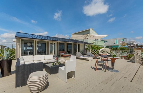 Bethune Beach Maison | Gorgeous direct oceanfront endless summer cottage. 6877S