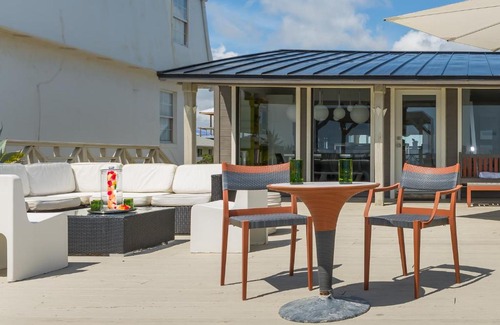 Bethune Beach Maison | Gorgeous direct oceanfront endless summer cottage. 6877S