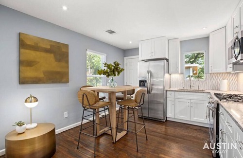Foster Heights Maison | The King Bee of East Central Austin - Près de UT / Downtown