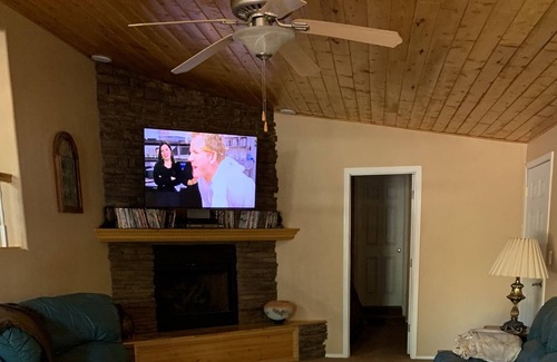 Payson Cabine | Gorgeous getaway in Payson - Right in town, Hike, Bike, Relax, Enjoy wildlife!