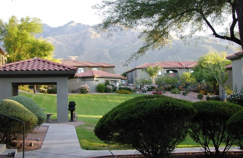 Tucson Copropriété | Escapade magnifique! Étapes de la piscine - vue splendide sur la montagne