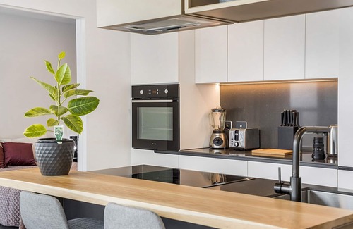 Moonee Ponds Appartement | Gorgeous High-Rise Unit with Sky Bar, Pool and Gym