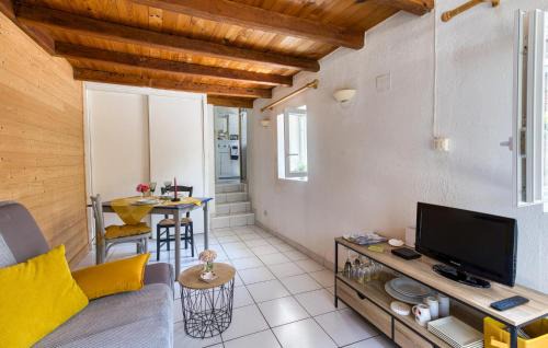Saint-Jean-d'Angely Maison | Gorgeous Home In Saint-Jean-D'angély