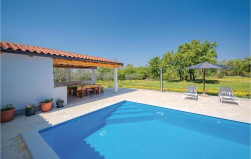 Kastel Maison | Gorgeous Home In Buje With Kitchen