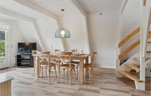 Gatten Maison | Gorgeous Home In Farsø With Kitchen