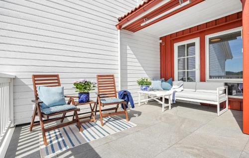 Gjeving Maison | Gorgeous Home In Gjeving With Wifi