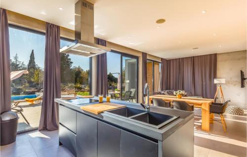 Sestanovac Maison | Gorgeous Home In Katuni With Wifi