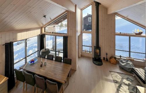 Nord-Fron Maison | Gorgeous Home In Kvam With Sauna