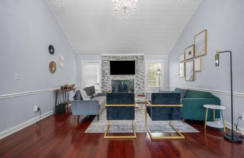 Lilburn Maison | Gorgeous home in Lilburn