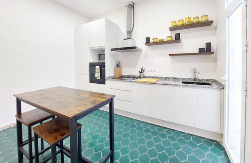 Llauri Maison | Gorgeous home in Llaurí with WiFi