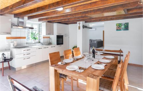 Lokvicici Maison | Gorgeous Home In Lokvicici With Wifi