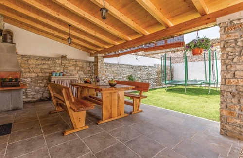 Mali Vareski Maison | Magnifique maison à Peruski avec WiFi