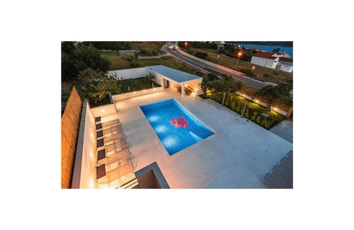 Rtina Maison | Gorgeous home in Razanac