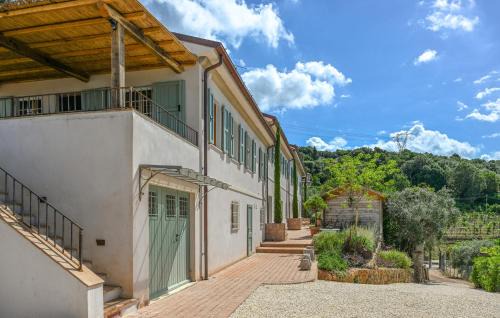 Pietrasanta Maison | Gorgeous Home In Strettoia