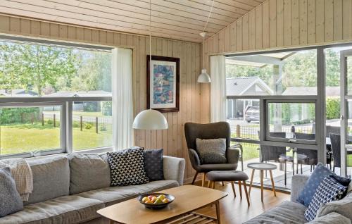 Kongsnæs Maison | Gorgeous Home In Stubbekøbing With Wifi